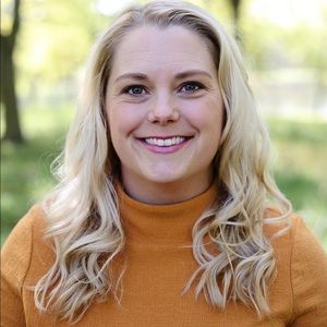 Meet your Posher, Crista